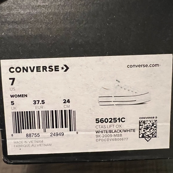 Women’s Converse all star lift, size 7, white - Picture 2 of 6
